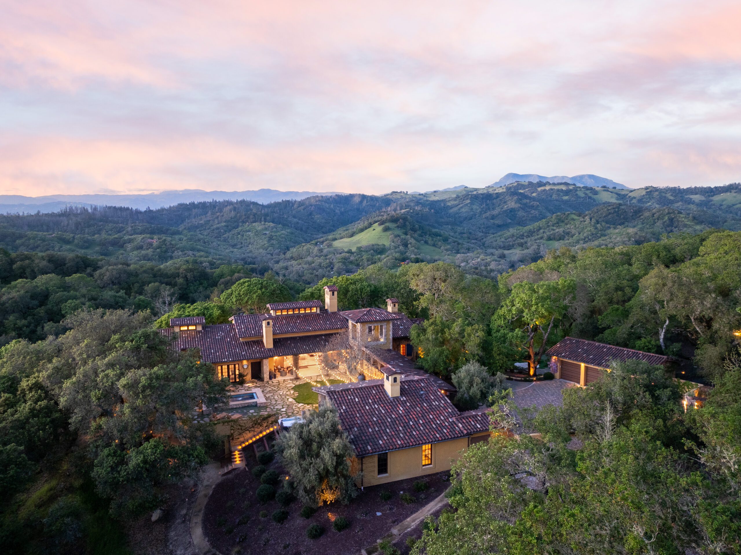 Luxury Wine Country Retreat